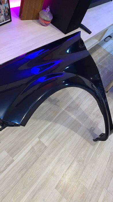 Aripa stanga fata Megane 2 vopsita proapat in cod de culoare.