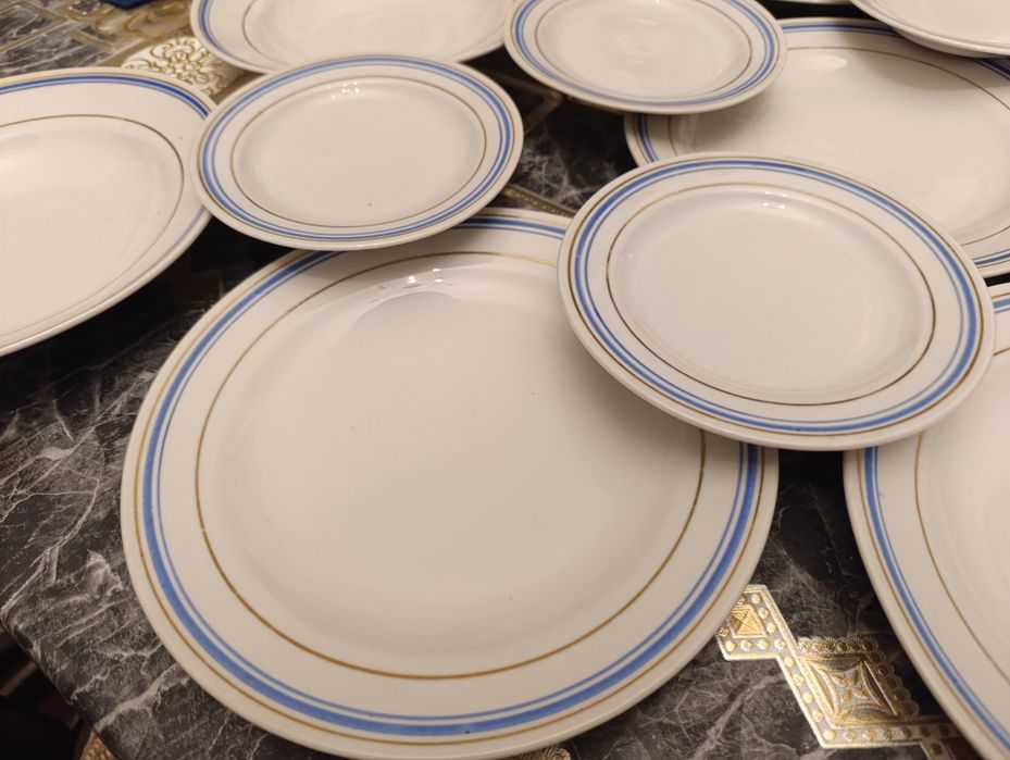 Набор тарелок , производство Корея