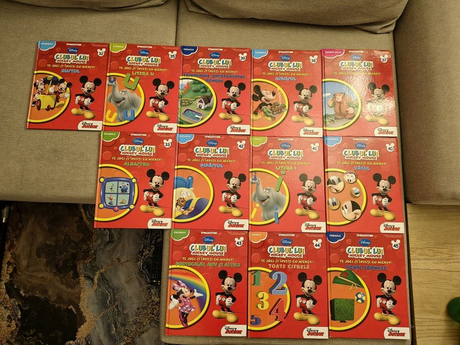 Lot 12 Cărți Clubul lui Mickey Mouse
