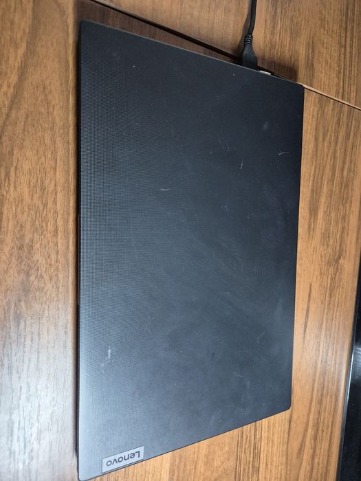 Продам ноутбук Lenovo IdeaPad Slim 3