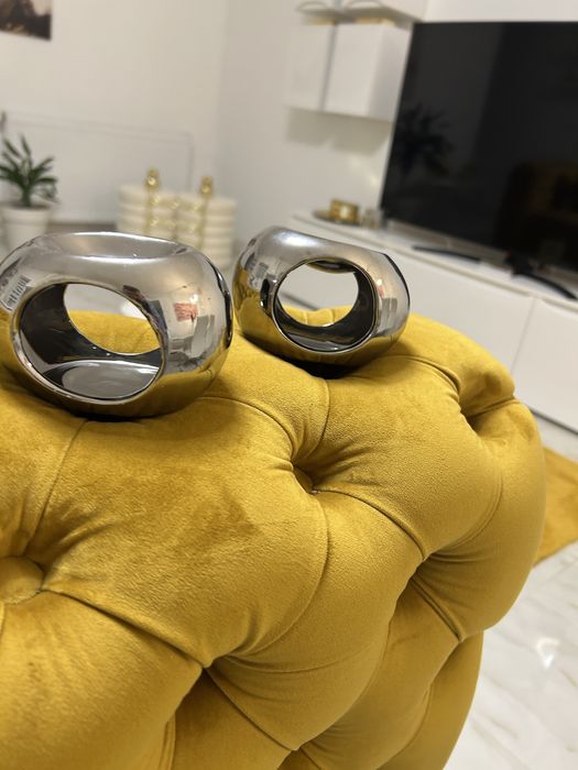 Vând ornamente de cameră