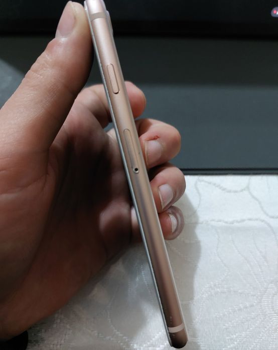 Iphone 8 yaxshi holatda