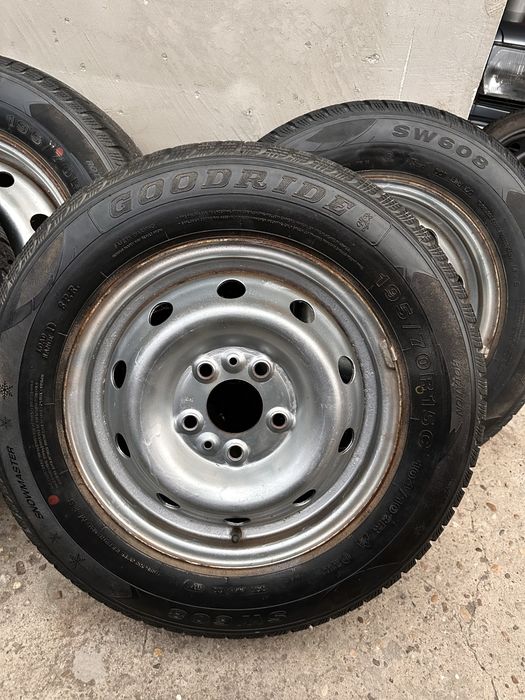 Roti complete - utilitara - anvelope de iarna - 195/70 R15 C