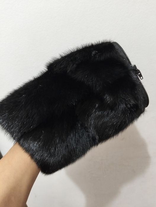 Натуральная шуба. Воротник-стойка.