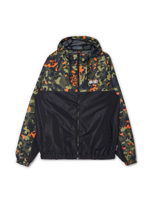 Яке Cropp  пролетно