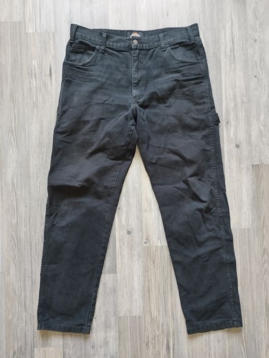 Dickies, Obey, Empyre дънки