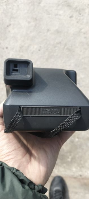 Полороид фотоаппарат.