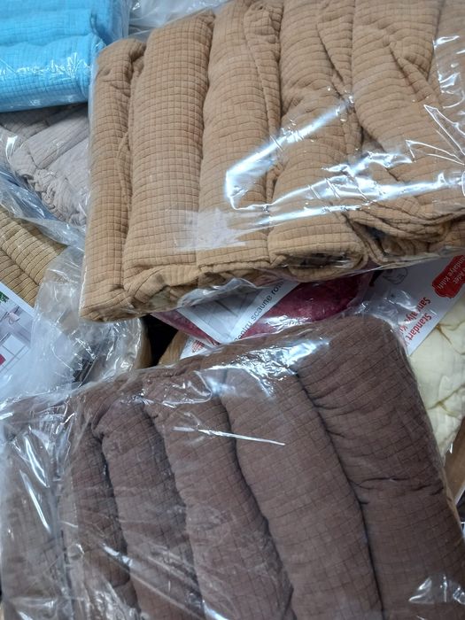 Huse scaun. 6 buc. Diverse culori. Pentru scaune rotunde/patrate. Noi