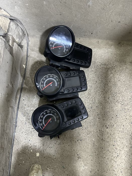 Spark tablo sotiladi