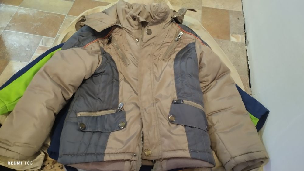 Отдам бесплатно детские вещи