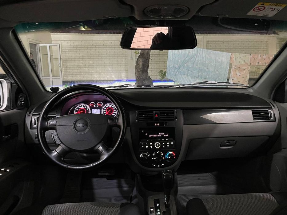 Gentra 3-pozitsiya Elegant plus sotiladi