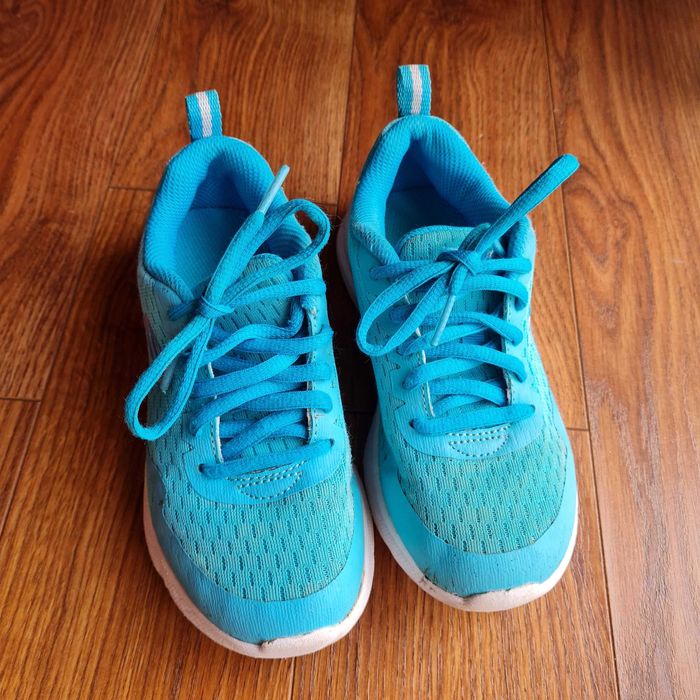 Adidasi Sketchers fete marime 29 stare foarte buna