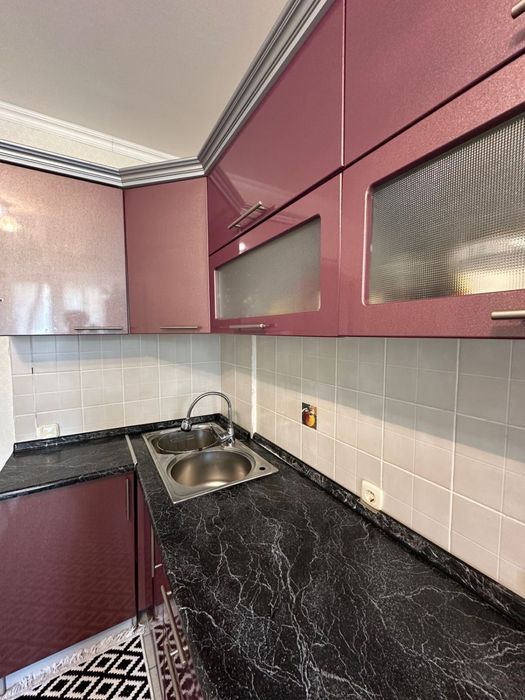 Продам кухонный гарнитур и плиту