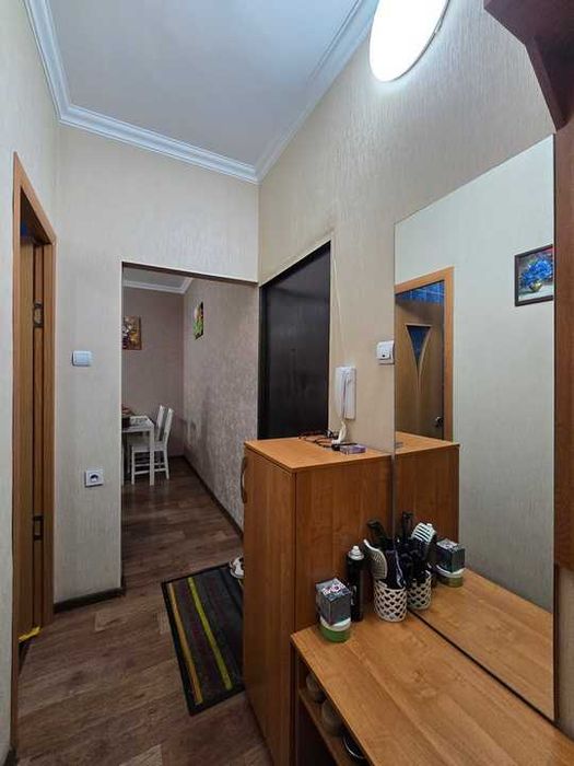 Продам 1ком. квартиру Навои 316