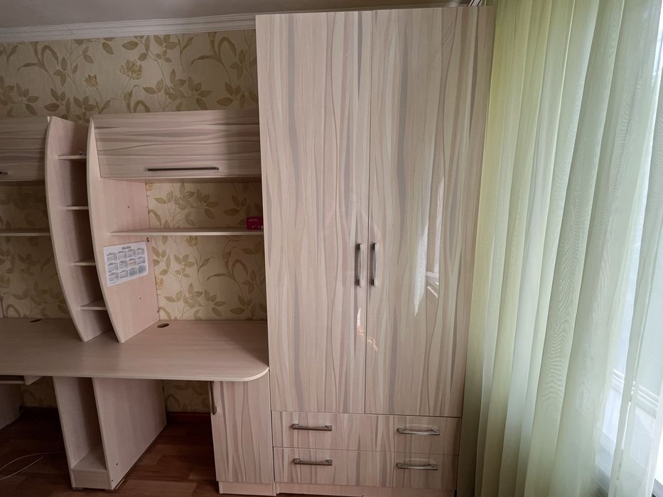 модульный гарнитур (шкаф + стол)