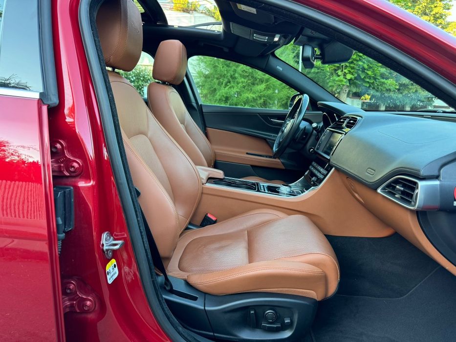 Jaguar XE 2016 Diesel Automat