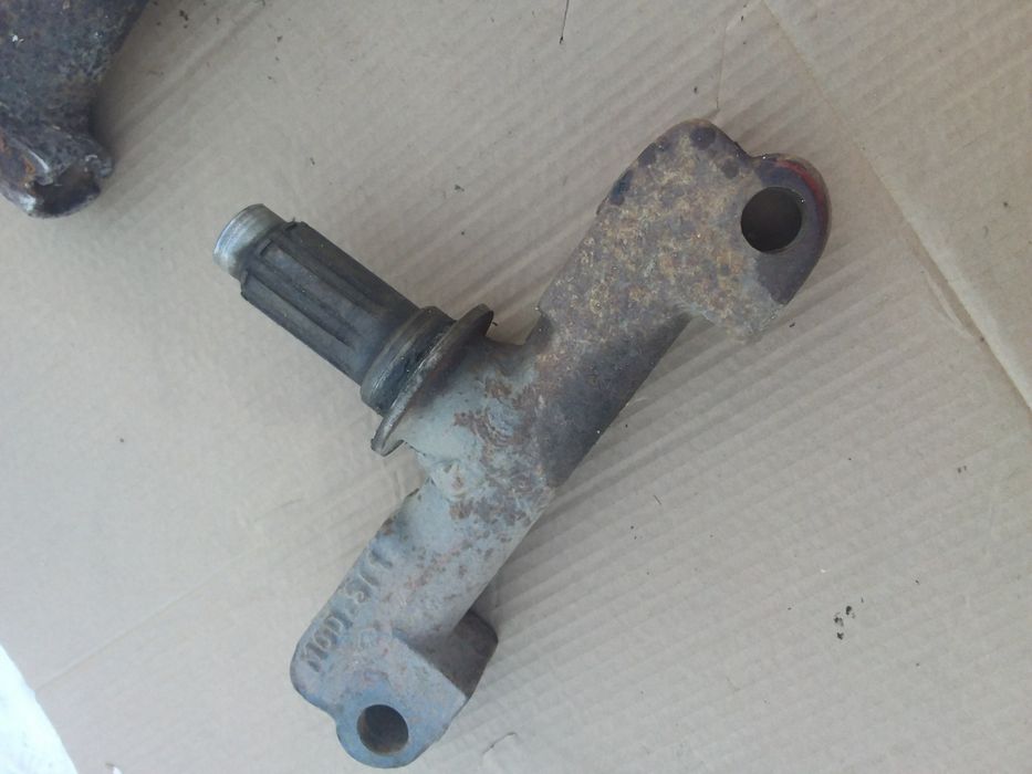 Ax cu suport freza agricola de pământ feraboli