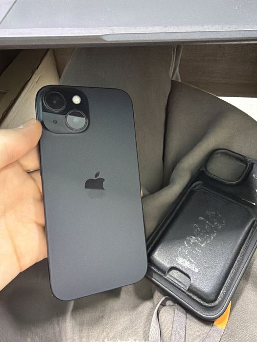 Iphone 15 256gb, 85% акб, торг на месте только