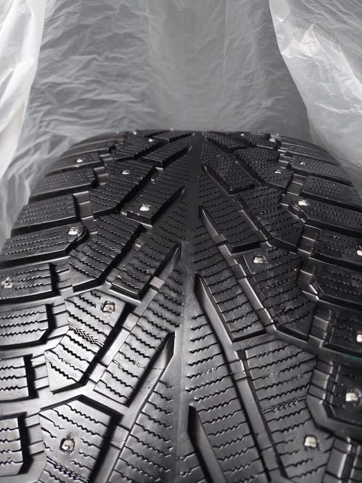 Шины Pirelli 295/40/21