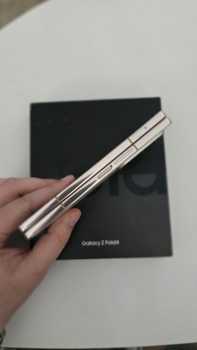Samsung Galaxy Z Fold 4 256GB