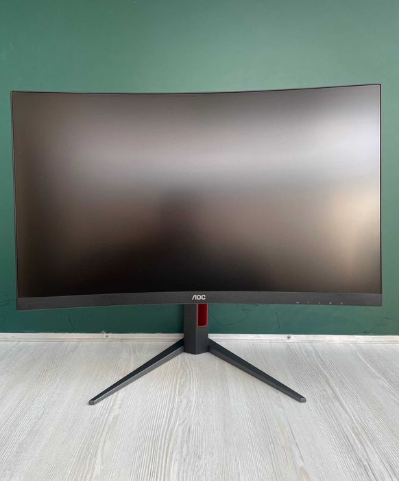 Aoc 27” 300hz curved FHD IPS