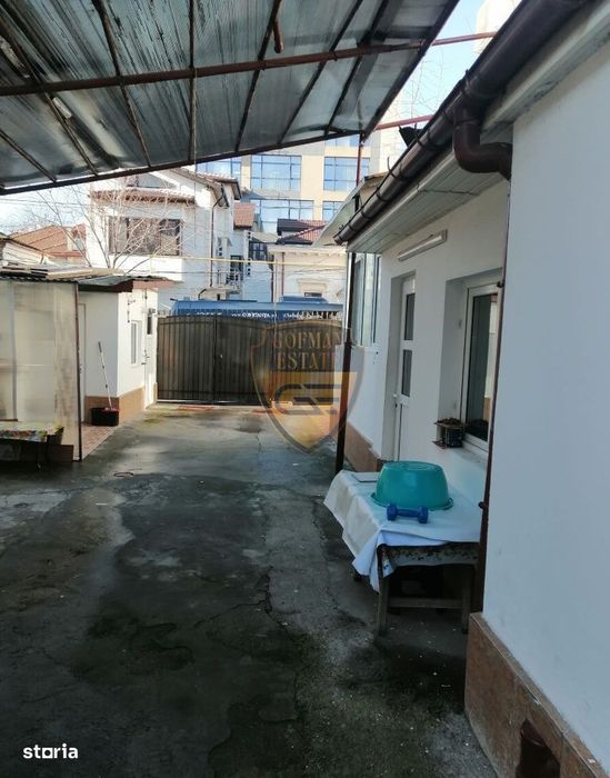 3 Camere, ultracentral Sala Sporturilor, 2 bai, curte privata, parcare