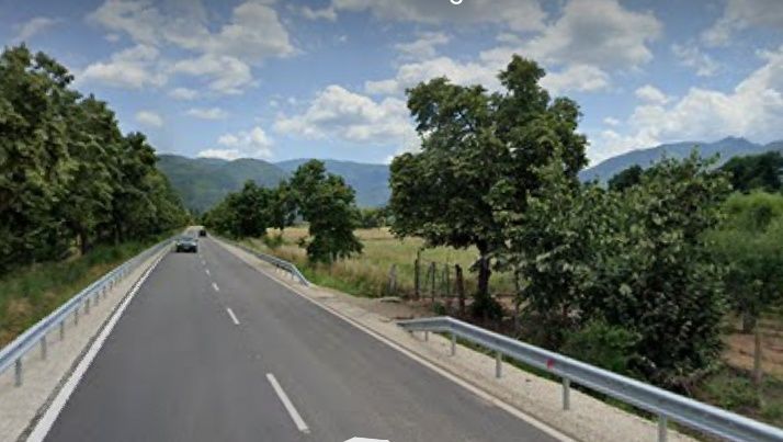 Ливада на пътя между с. Долнослав и с Тополово