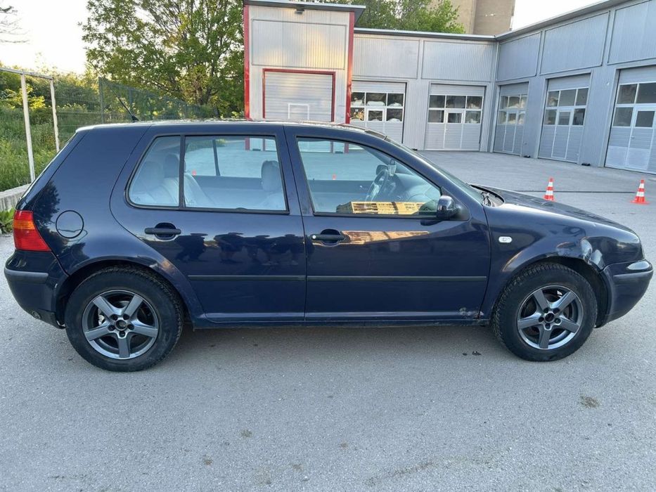 Golf mk4     Газ