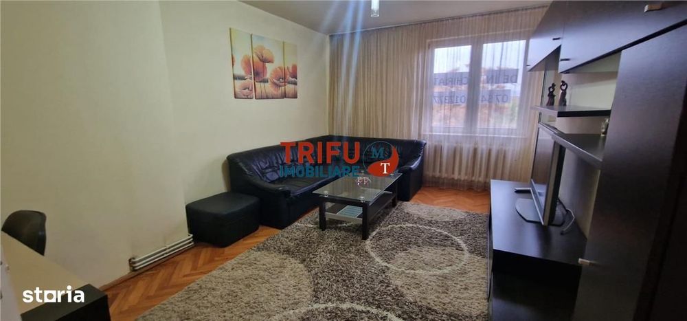 Apartament 4 camere de inchiriat zona Centru