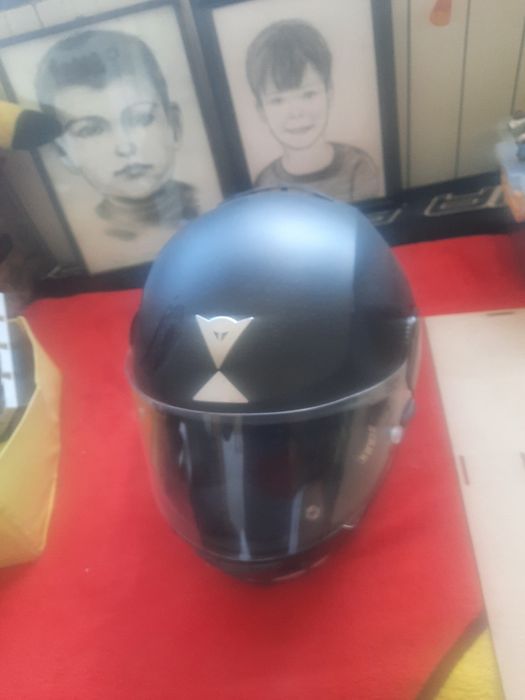 Costum moto dainesesi casca