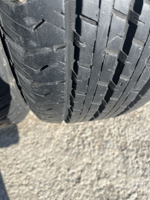 2 бр. летни гуми 215/70/15C Nokian 8 mm DOT 4515