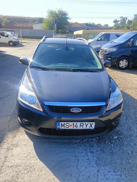 Vând Ford focus mk2 1.8 benzina pentru dezmembrat
