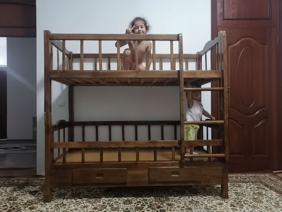 Двухъярусная кровать детская