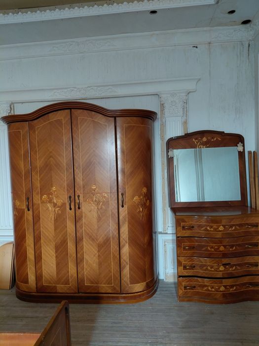 Продам спальни гарнитур