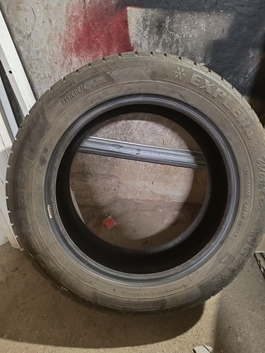 4бр Зимни гуми 225 60 18 - Petlas