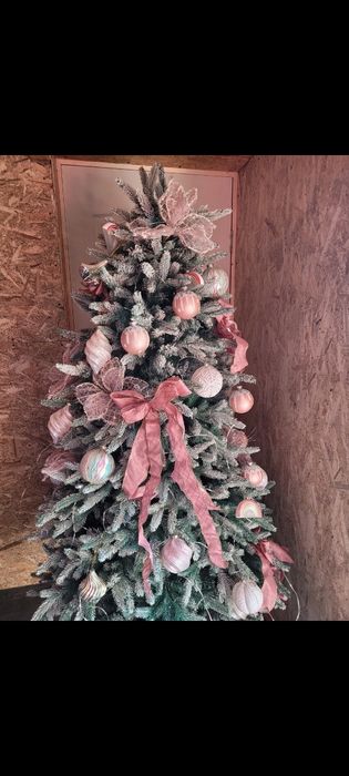 Vând Brad Împodobit LUXURY Velvet Somon