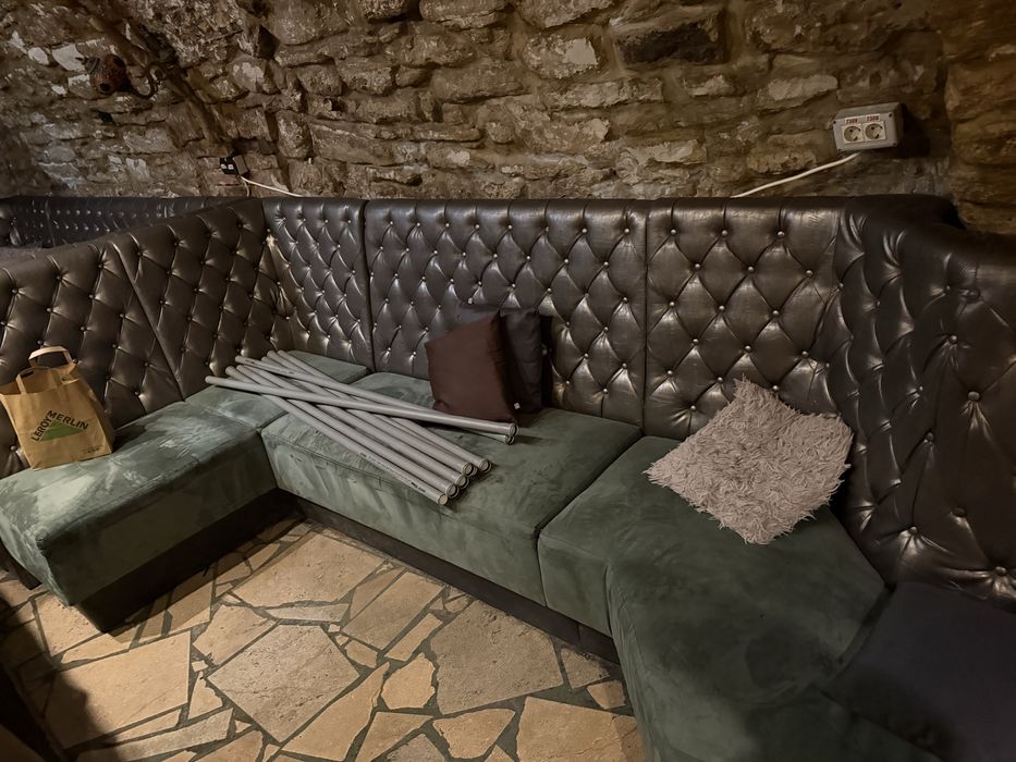 Canapele secund hand pentru o cafnea