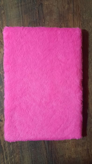 Jurnal fete pisică roz