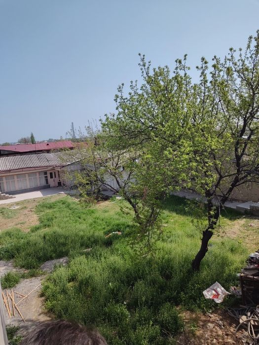 Uy sotiladi yer xisobida 1 sotukgi 35000 $