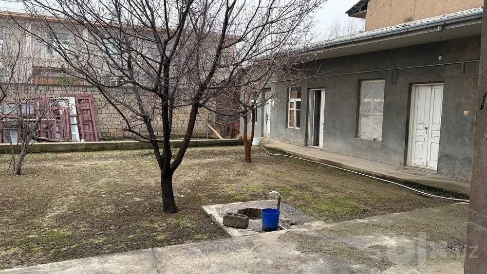 Продаю участок 3 сотки  ор-р Олим Полвон вдоль дороги 1 линия