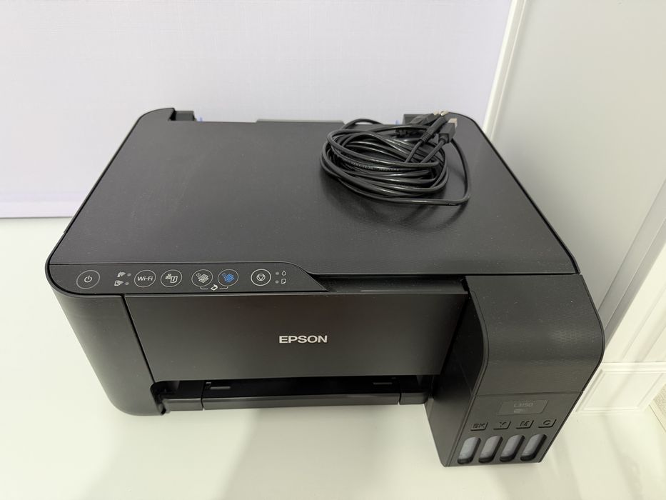 Продам цветной принтер Epson
