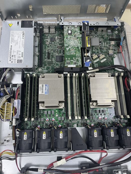 Сервер HPE ProLiant DL160 Gen9 (без дисков)