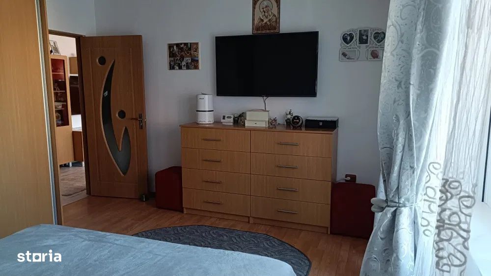Apartament de vanzare 2 camere,Zona Eroilor
