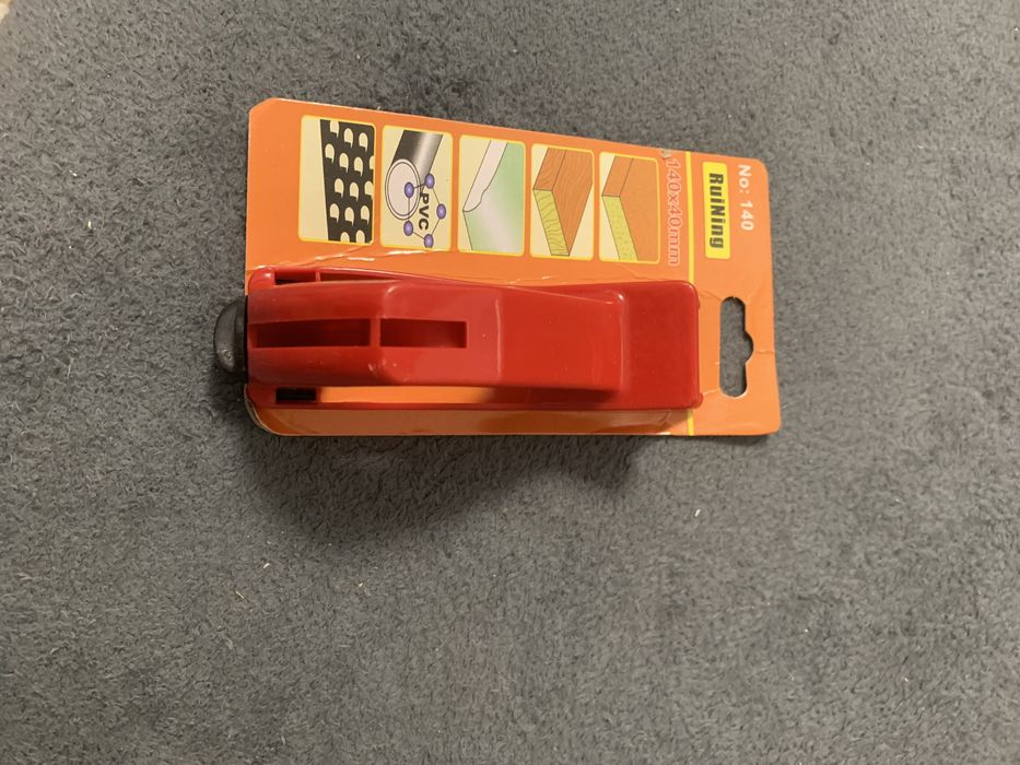 Cuter pentru rigips cu ruleta integrata si razatoare