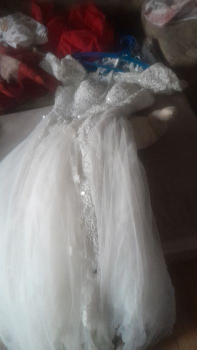 Продаю свадебное платье