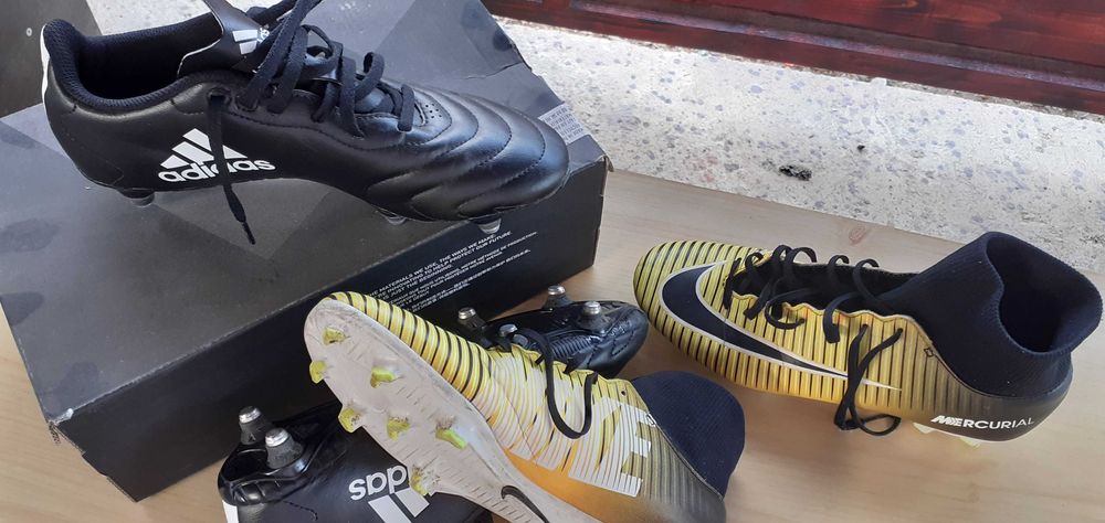 Ghete fotbal originale stare bună