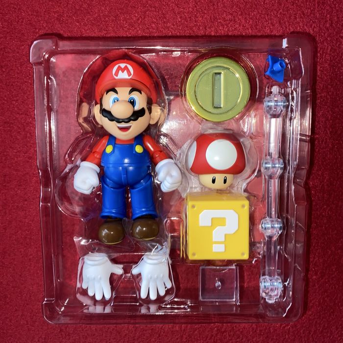 Екшън фигурка на Super Mario от S.H Figuarts, ЕДИНСТВЕНА В БЪЛГАРИЯ