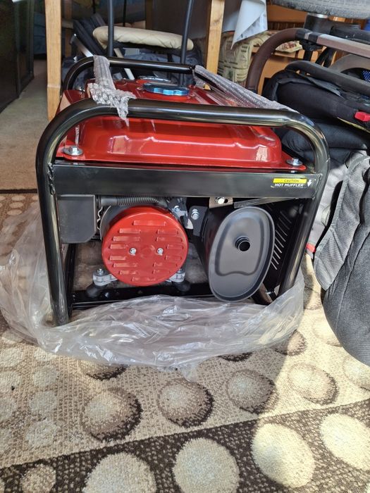 Бензиновый генератор honda eg5500