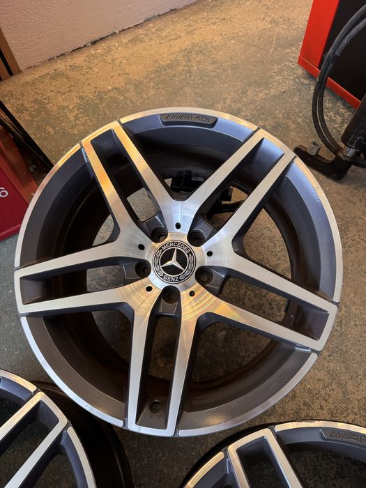 Оригинални джанти 19 цола Mercedes amg