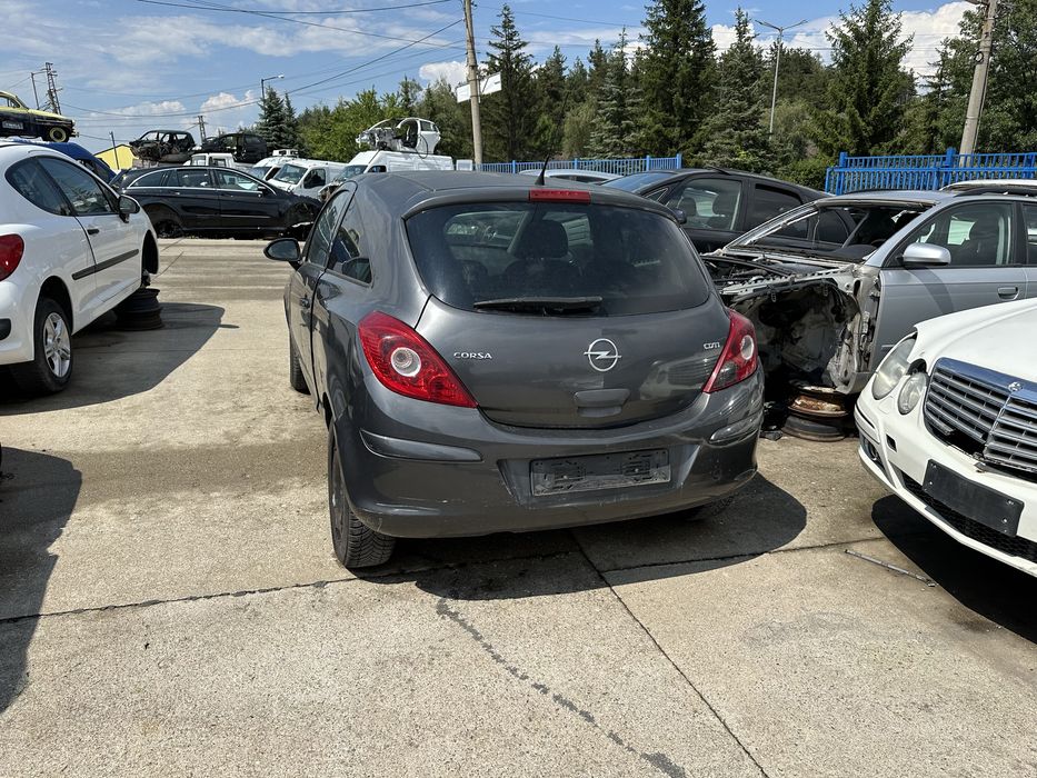 Opel Corsa 1.3 d НА ЧАСТИ